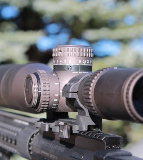 Key Factors Of The Best 1000 Yard Scope For Long Distance Traveling